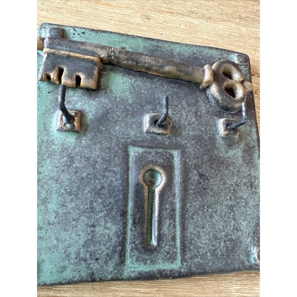Segovia Spain Handmade Ceramic Wall Key Holder 3 Hooks - Antique Rim Lock Style - Picture 2 of 10
